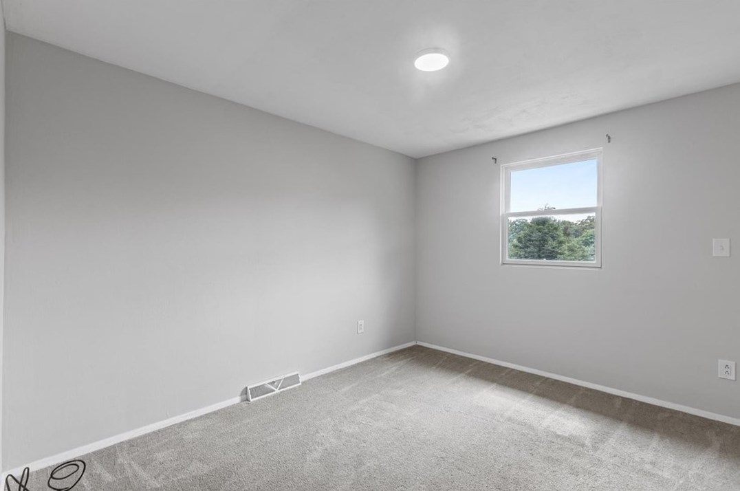 120 Monticello Dr, Monroeville PA  15146-4837 exterior