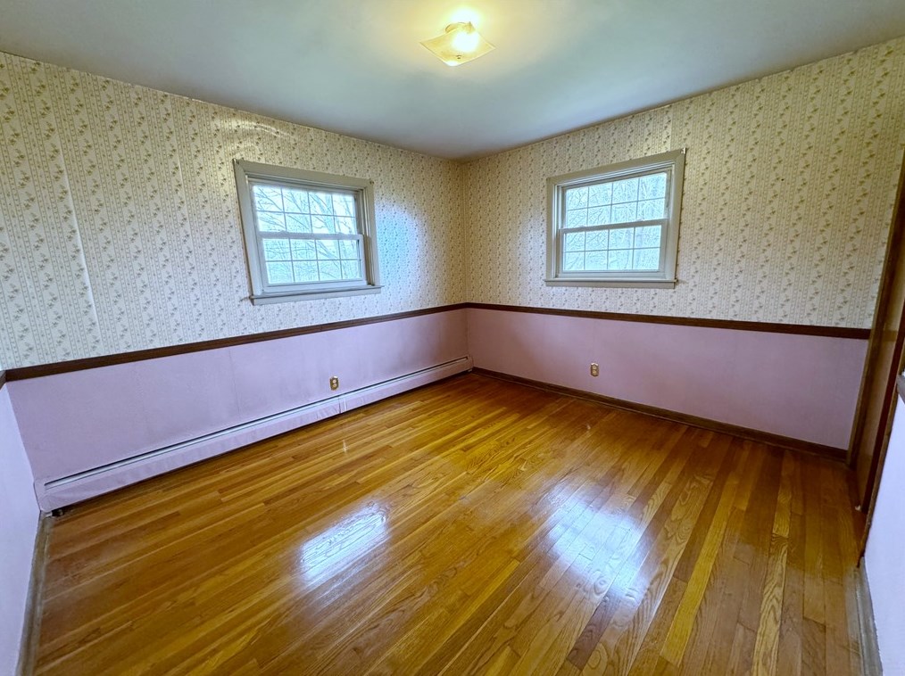 222 Liberty Rd, Grove City PA 16127-3711 exterior