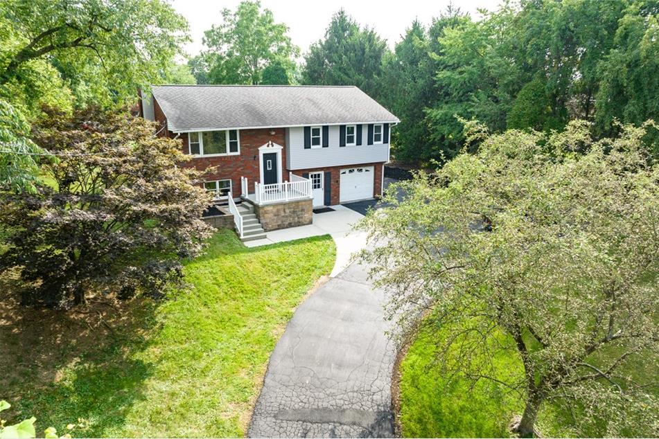 1929 Bakerstown Rd, Tarentum, PA 15084 MLS 1615719 Coldwell Banker