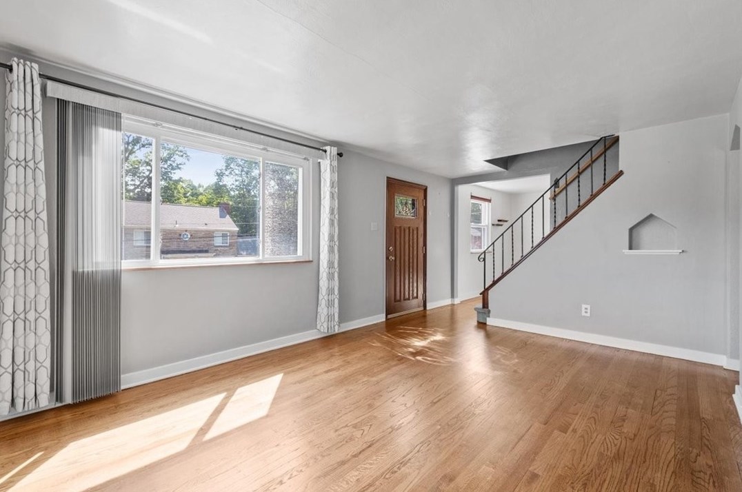 4680 Echo Glen Dr, Pittsburgh PA  15236-4826 exterior