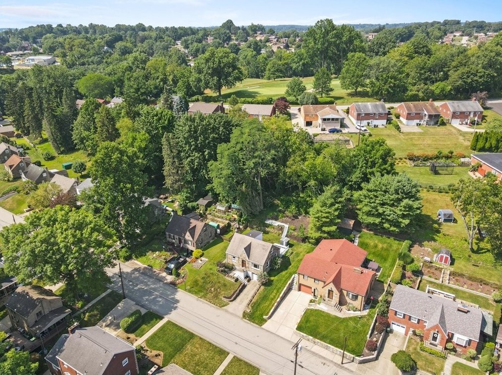 4680 Echo Glen Dr, Pittsburgh PA  15236-4826 exterior