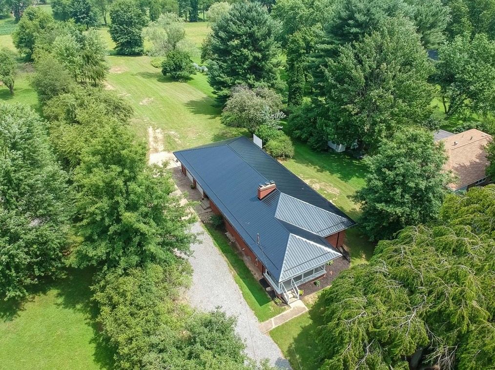 499 Harpers Ferry Rd, Beaver Falls PA  15010-6939 exterior