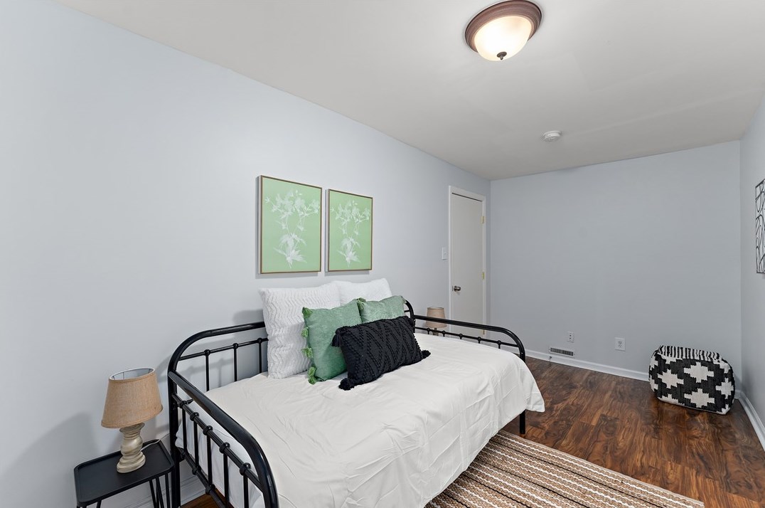 3950 Howley St, Pittsburgh PA 15224-1418 exterior