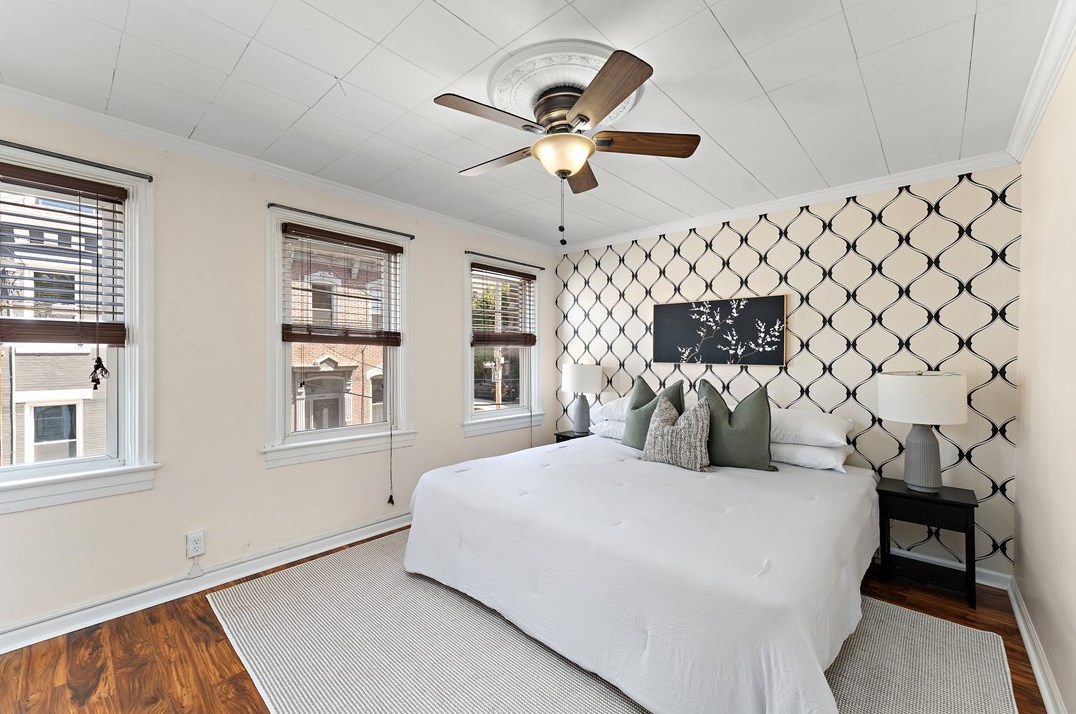 3950 Howley St, Pittsburgh PA 15224-1418 exterior