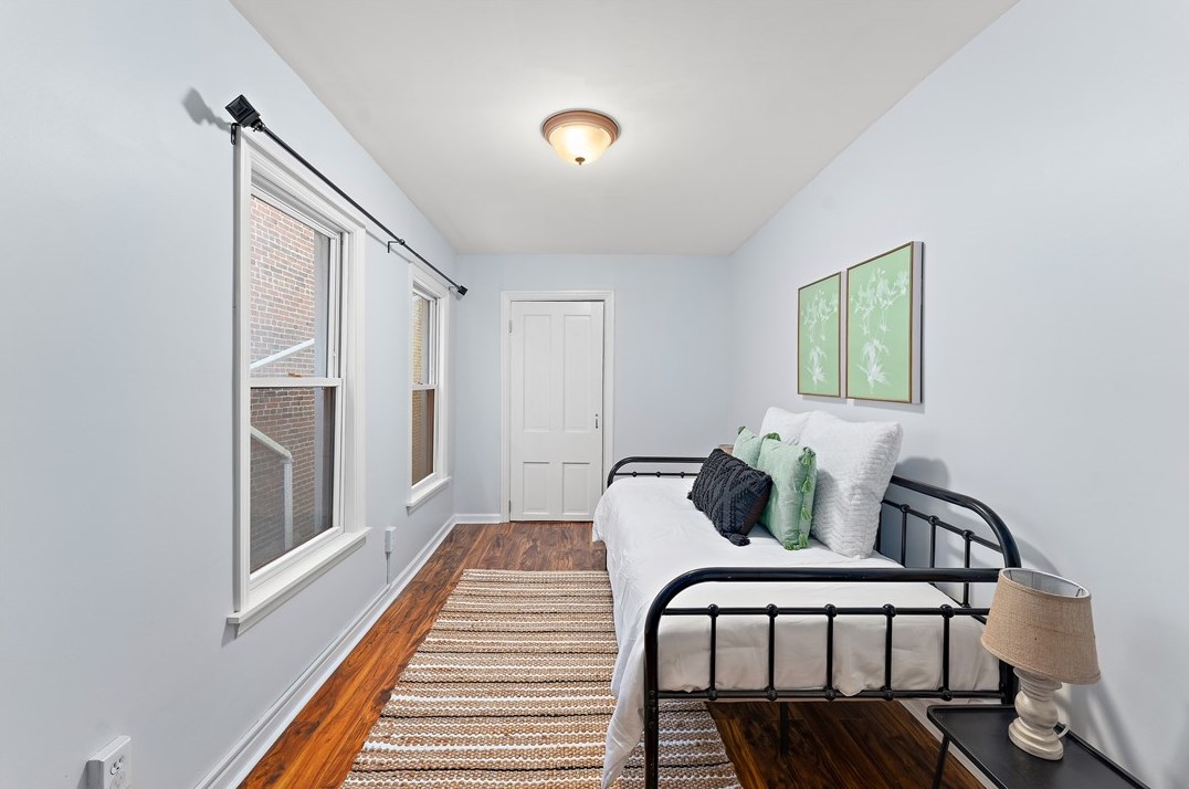 3950 Howley St, Pittsburgh PA 15224-1418 exterior