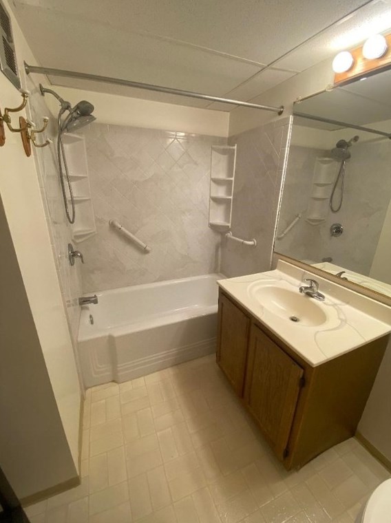 1332 Frst Grn Dr, Moon Twp PA 15108-2700 exterior