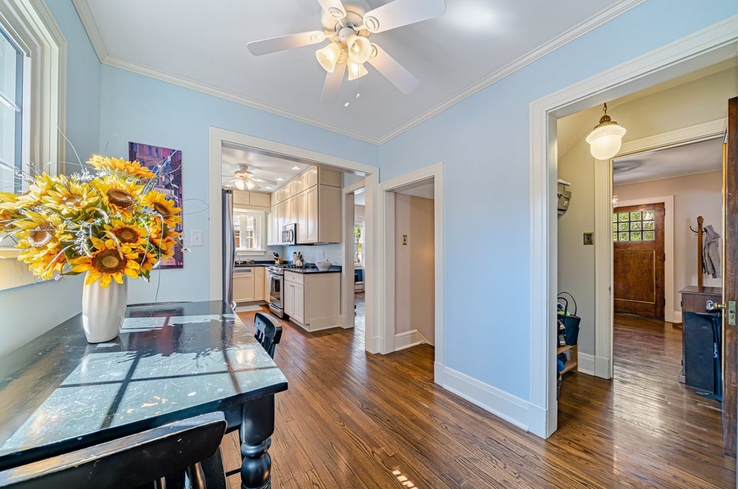 293 7th St, Indiana PA 15701-2906 exterior