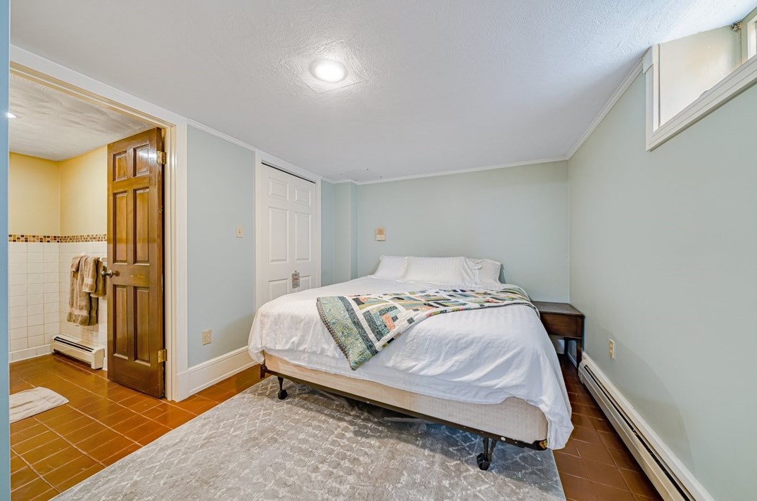 293 7th St, Indiana PA 15701-2906 exterior