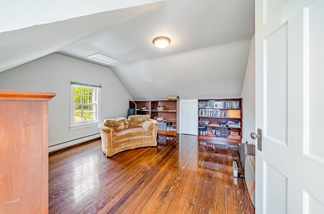 293 7th St, Indiana PA 15701-2906 exterior