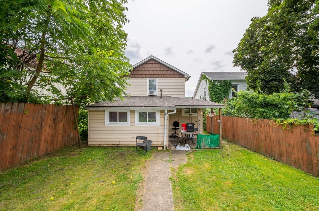769 Addison St, Washington PA  15301-5603 exterior