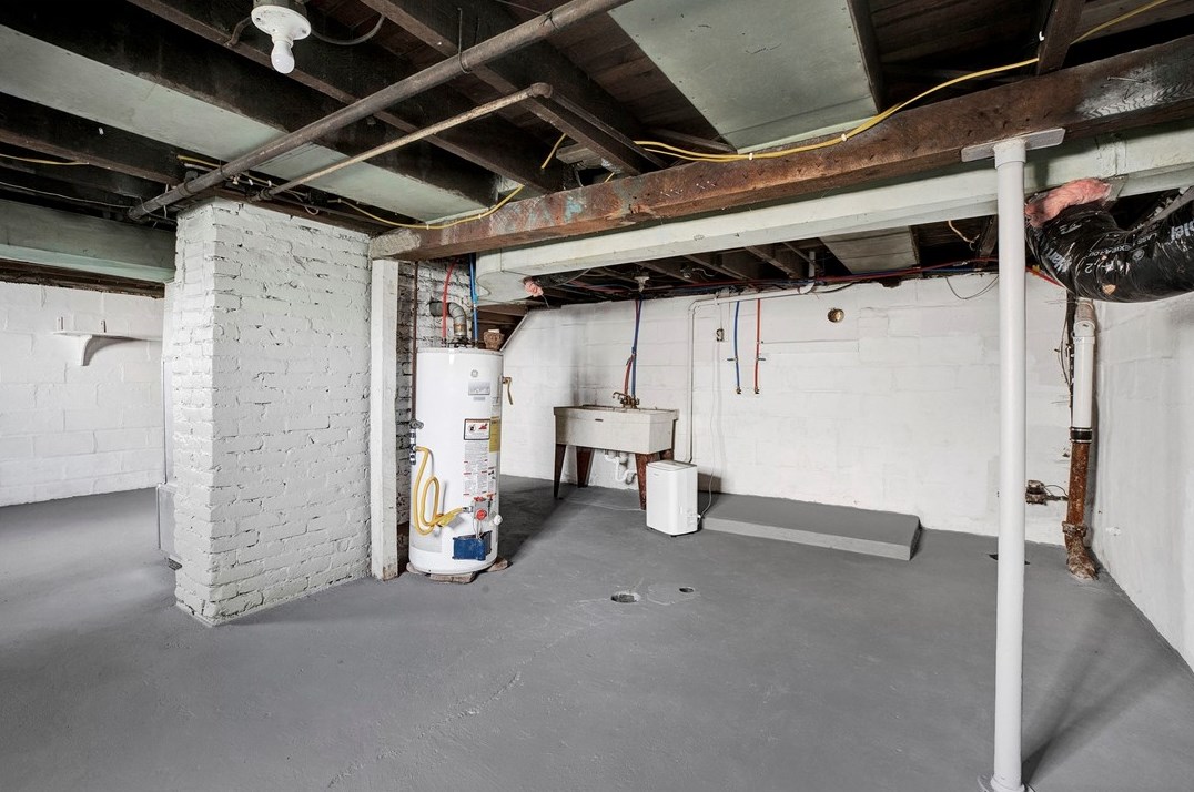 850 Allaire Ave, Monaca PA 15061-1260 exterior