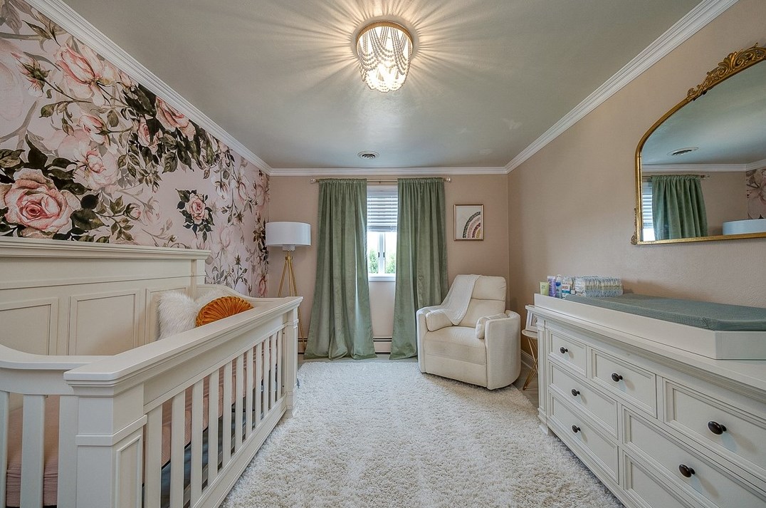 350 Floral Hill Dr, Washington PA  15301-2928 exterior