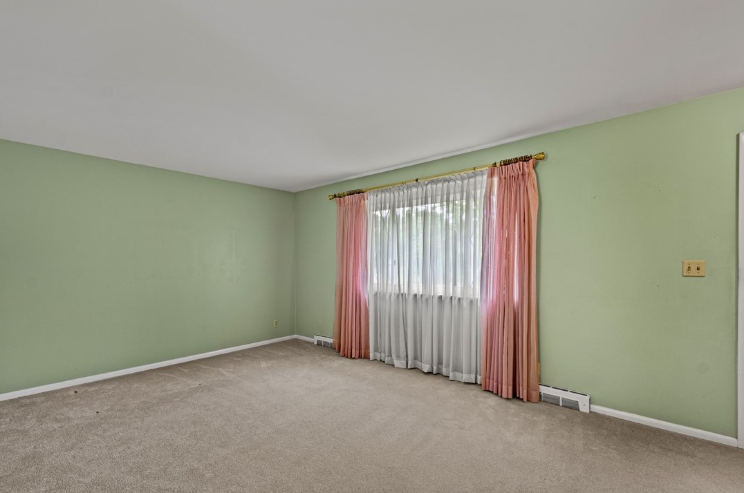 1435 Donnan Ave, Washington PA 15301-1742 exterior