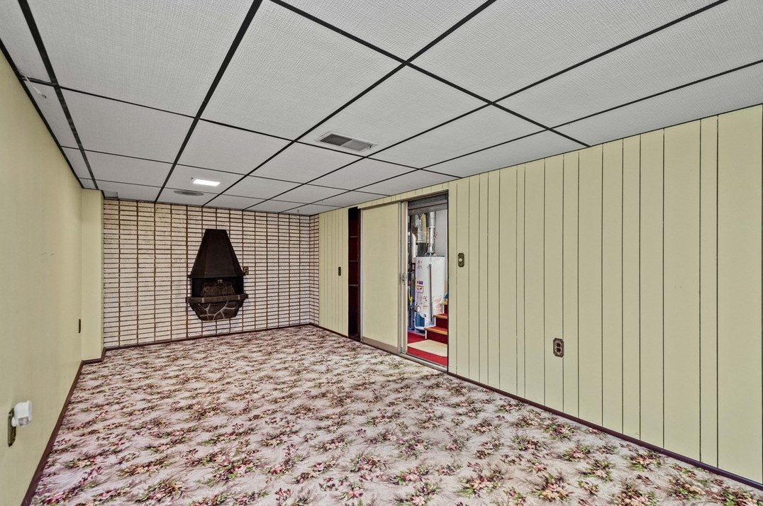 1435 Donnan Ave, Washington PA 15301-1742 exterior