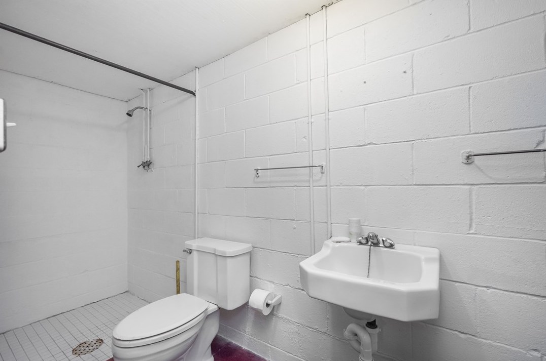 1435 Donnan Ave, Washington PA 15301-1742 exterior