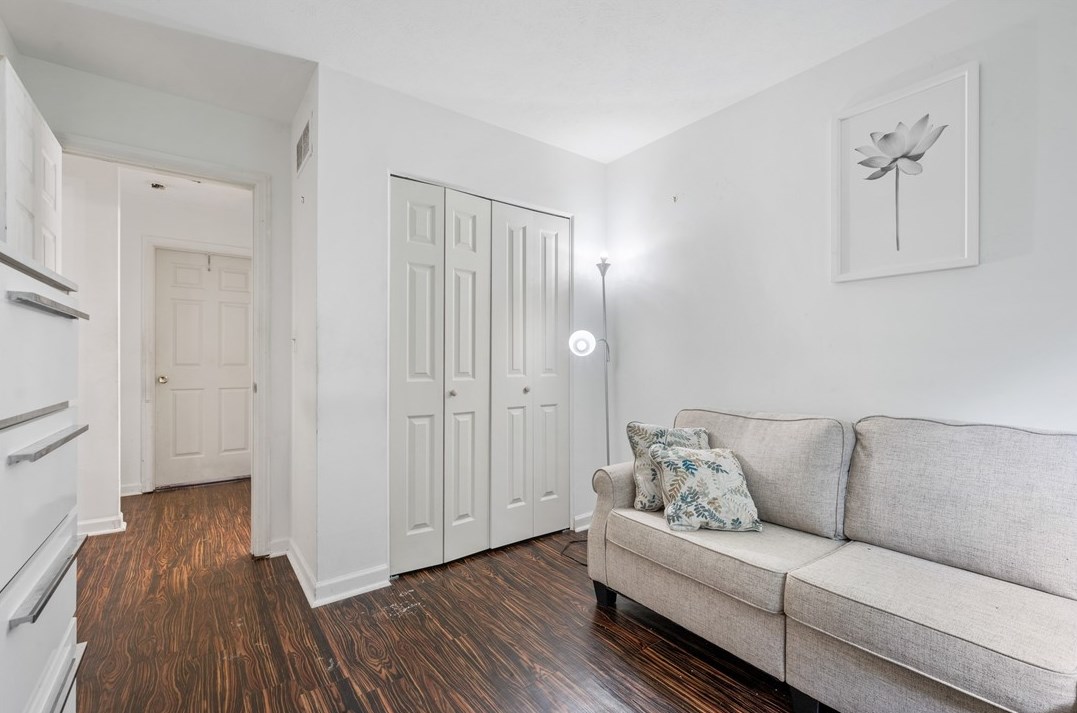 236 Dinwiddie St, Pittsburgh PA 15219-3335 exterior