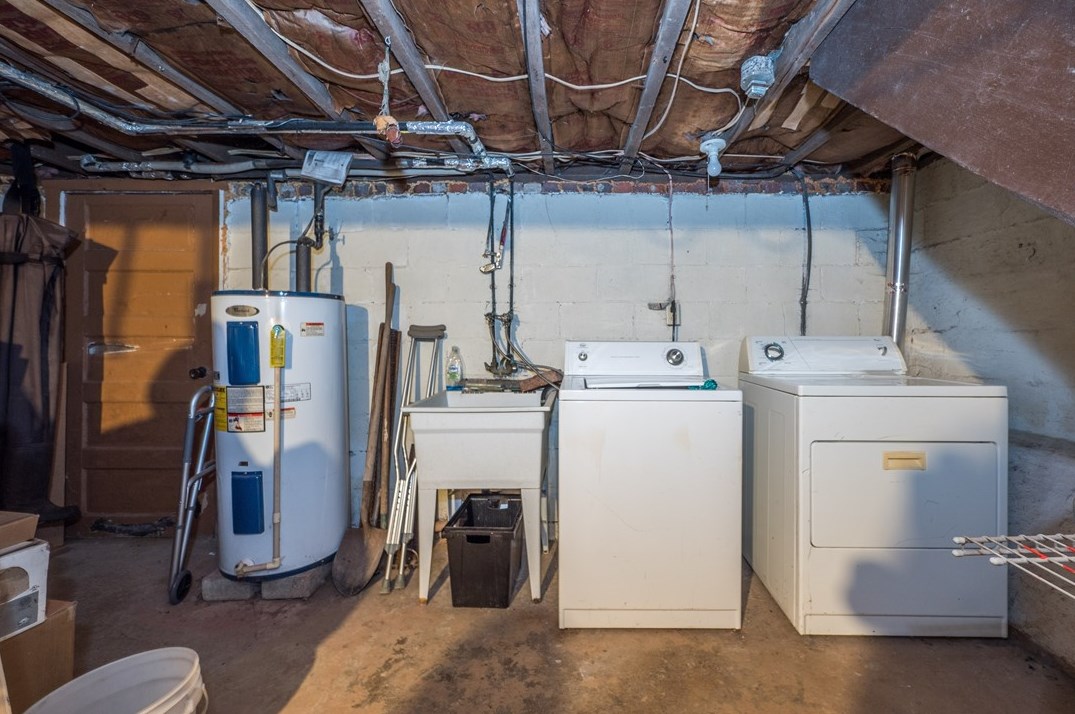 3 Elizabeth St, Washington PA  15301-2225 exterior