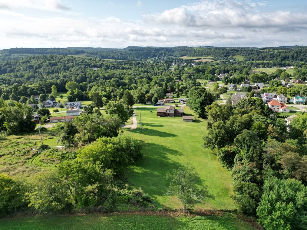 429 Constitution St, Perryopolis PA 15473-5347 exterior