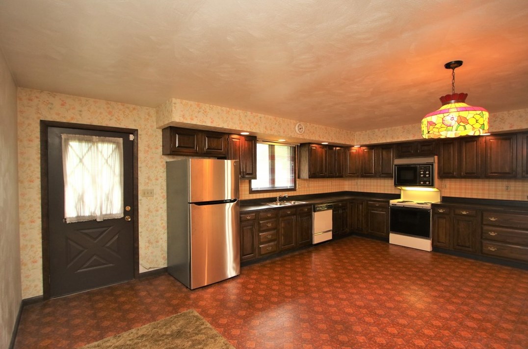 429 Constitution St, Perryopolis PA 15473-5347 exterior