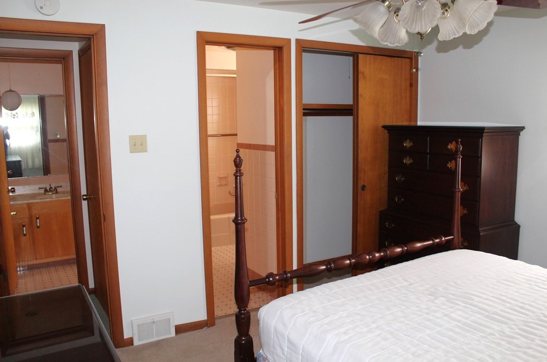 204 Ellsworth St, California PA  15419-1206 exterior