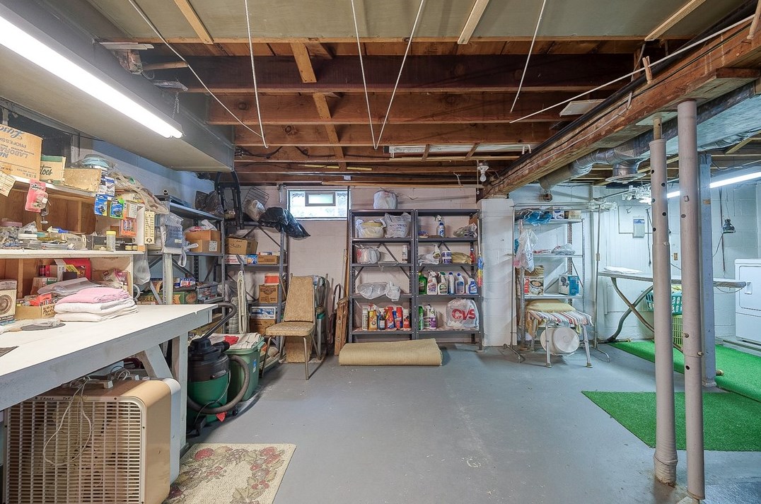 760 Blackhawk Rd, Beaver Falls PA  15010-1511 exterior