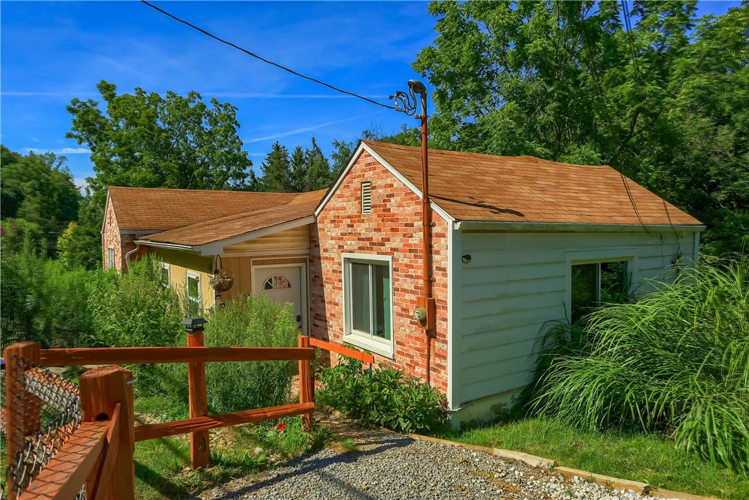 168 Gringo Independence Rd, Hopewell Township, PA 15001 MLS 1620544