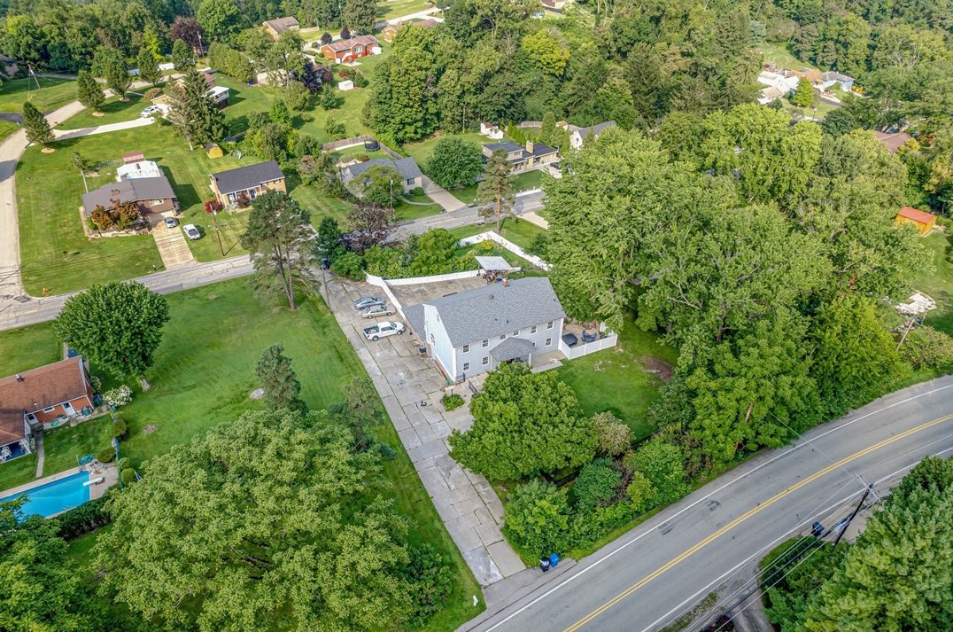 14381 Rdg Rd, North Huntingdon PA 15642-2808 exterior