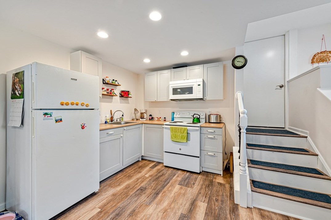 14381 Rdg Rd, North Huntingdon PA 15642-2808 exterior