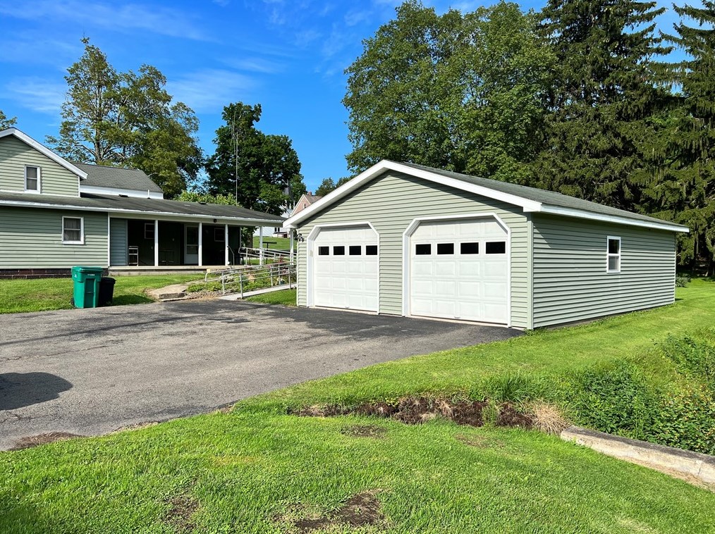 301 Washington St, Westford, PA 16134