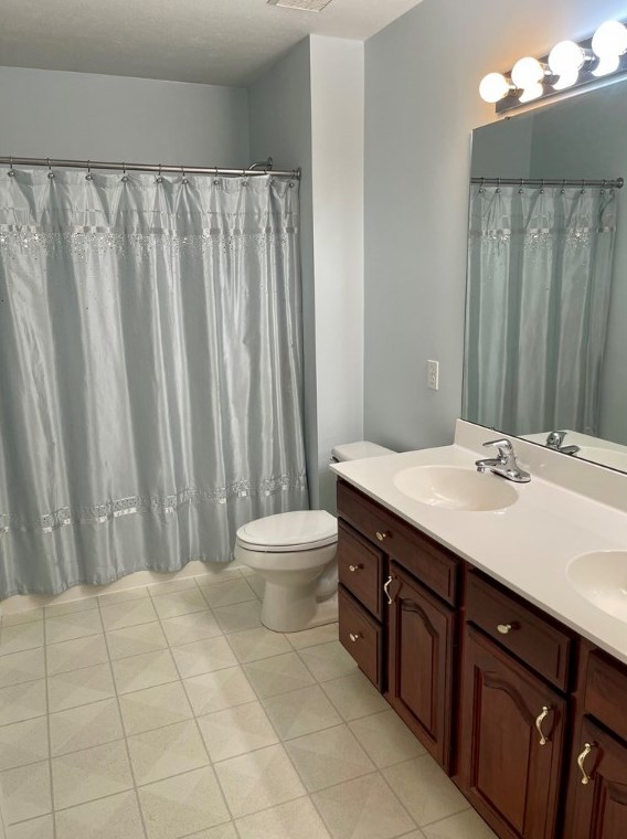 3320 Long Branch Dr, New Castle PA  16105-2926 exterior