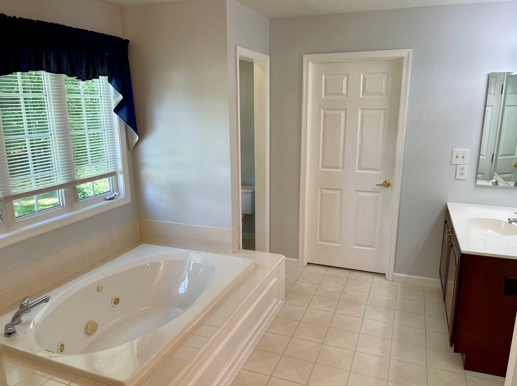 3320 Long Branch Dr, New Castle PA  16105-2926 exterior