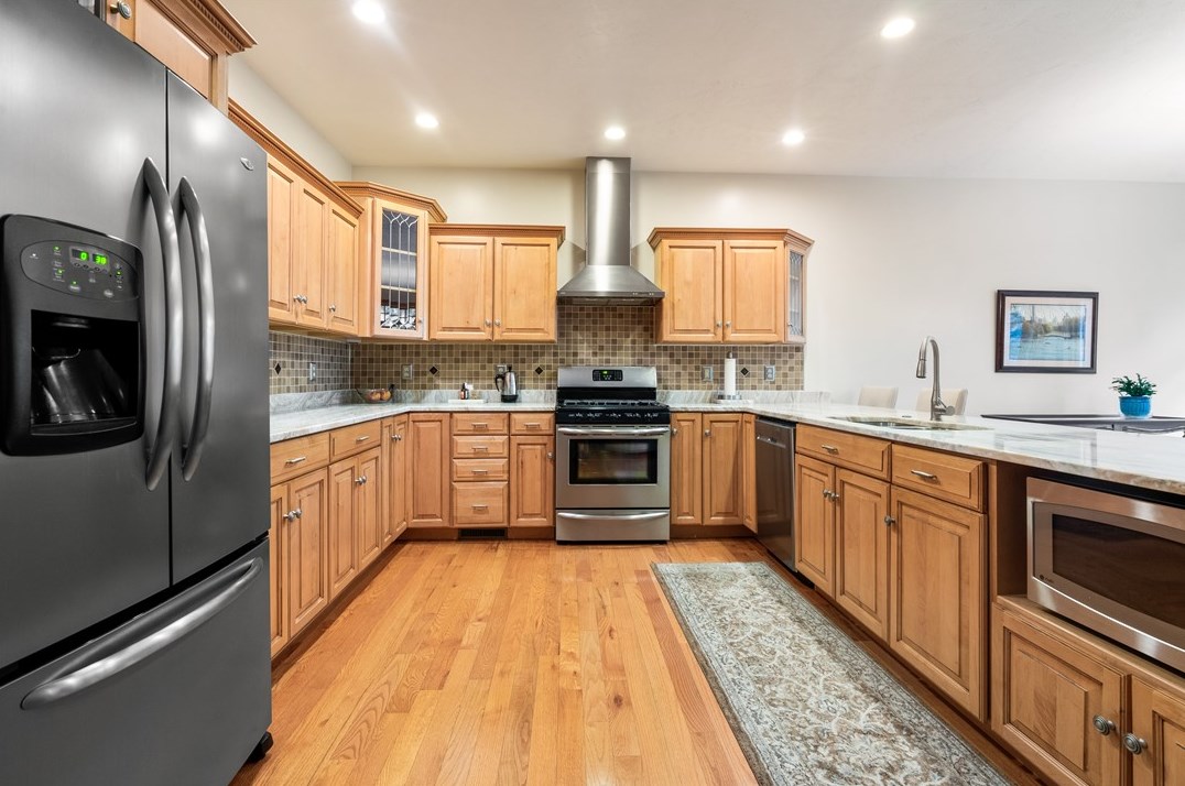 313 Brandywine Dr, North Huntingdon PA 15642-9225 exterior