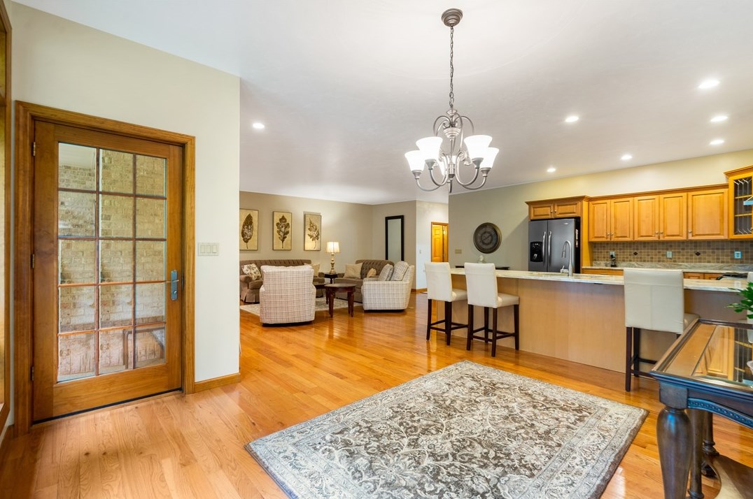 313 Brandywine Dr, North Huntingdon PA 15642-9225 exterior