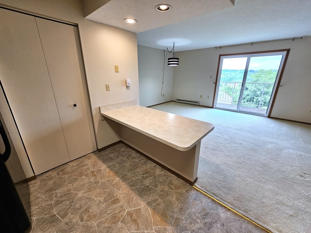 508 Clubhouse Dr, Washington PA  15301-6284 exterior