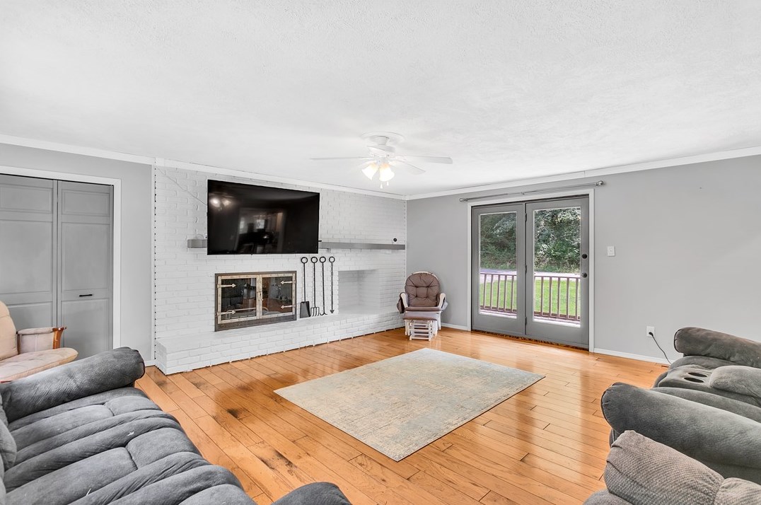 2583 Stonechip Dr, Allison Park PA  15101-2234 exterior