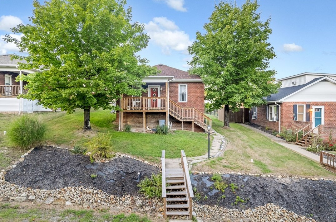 925 Mary St, Langeloth, PA 15054