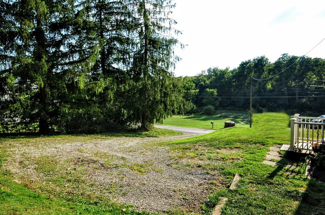 550 Mcclane Farm Rd, Washington PA  15301-6125 exterior