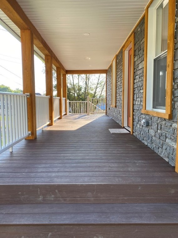 8 Kilbourne Rd, Greenville, PA 16125