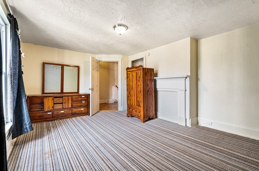 29 Westminster Ave, Greensburg PA  15601-2256 exterior
