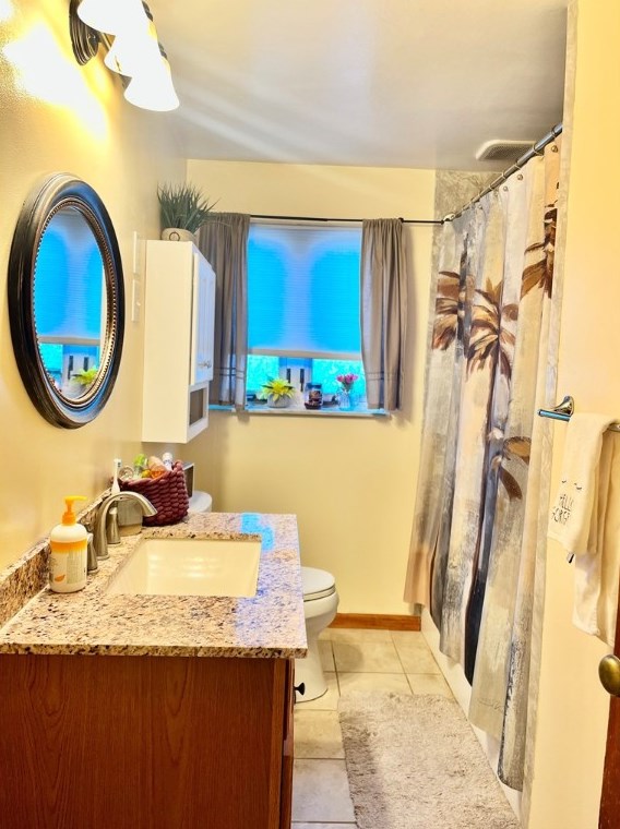 210 Rural Dr, Butler PA 16001-2559 exterior