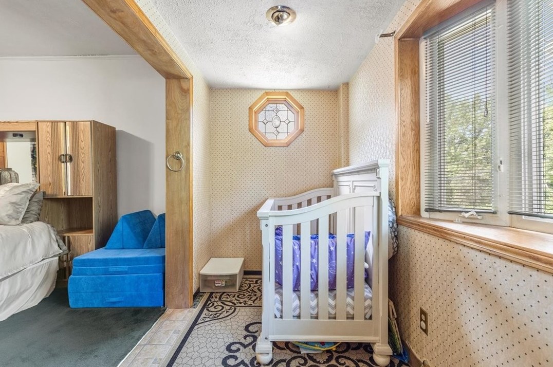 124 Oakdale Rd, North Versailles PA  15137-1903 exterior