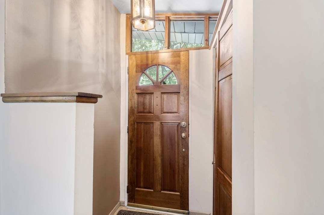 124 Oakdale Rd, North Versailles PA  15137-1903 exterior