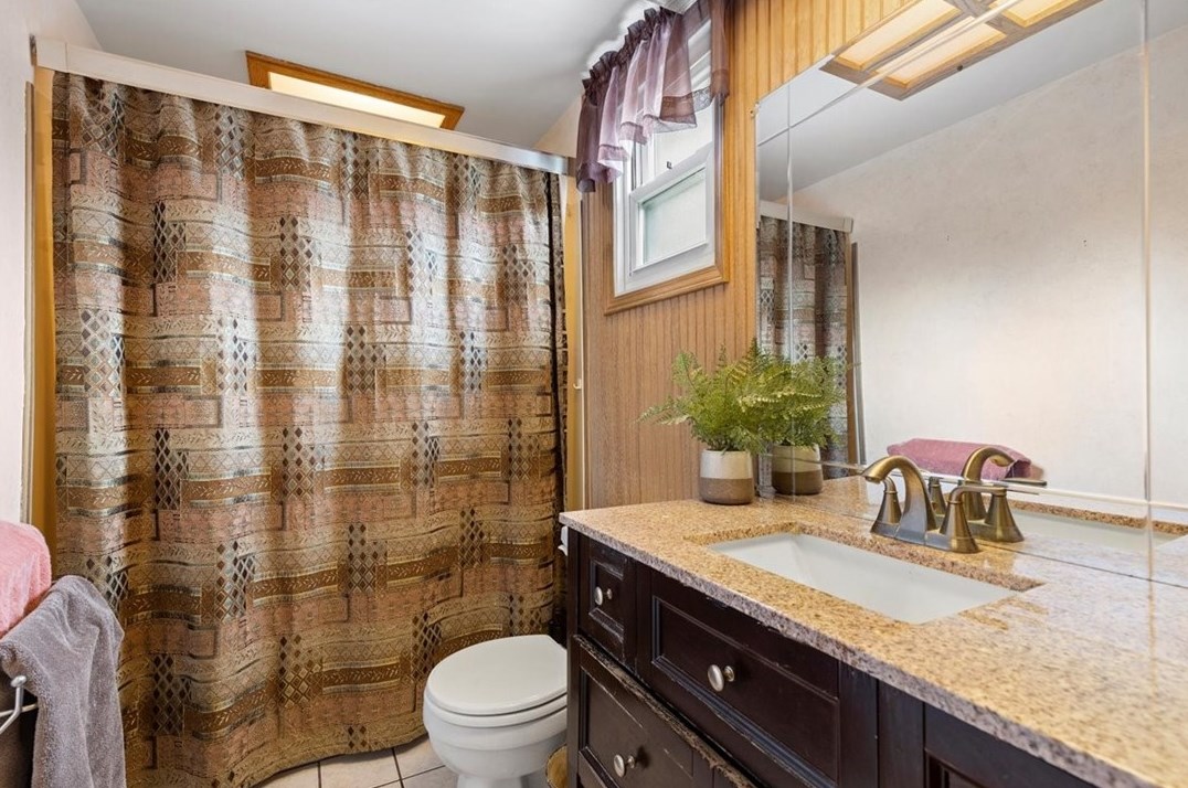 124 Oakdale Rd, North Versailles PA  15137-1903 exterior