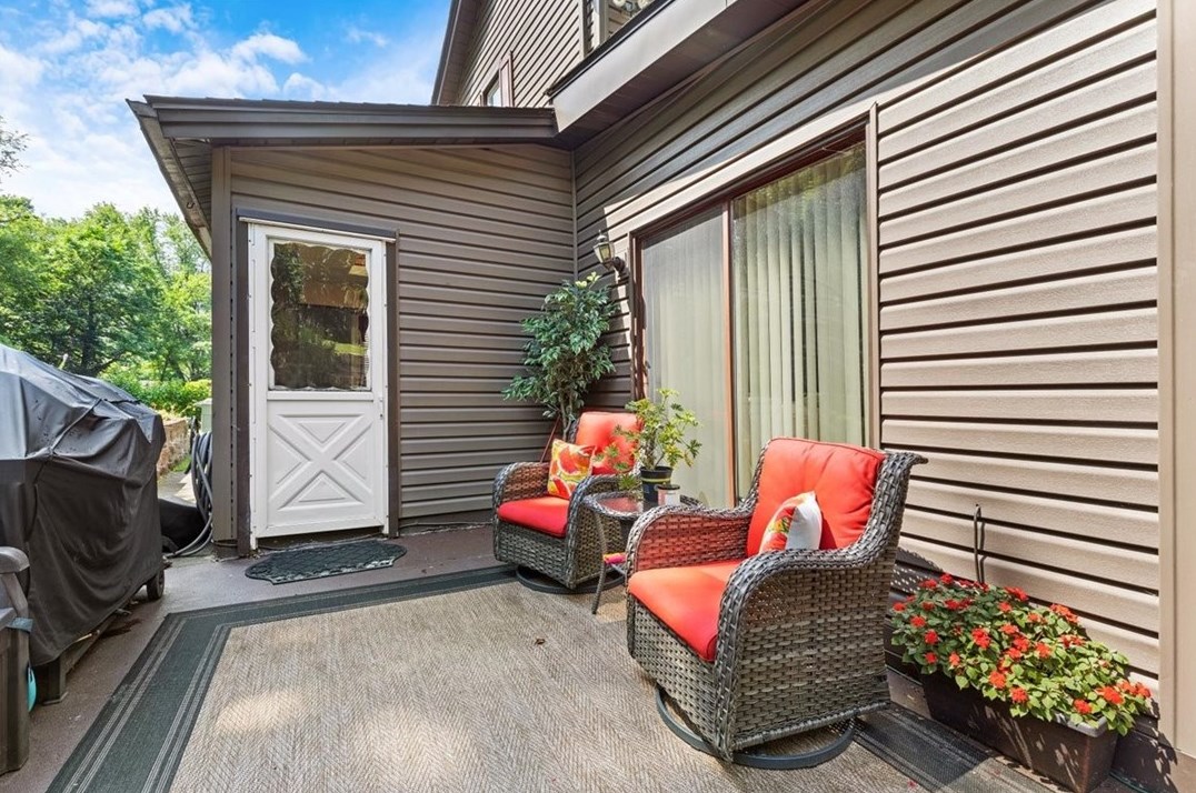 124 Oakdale Rd, North Versailles PA  15137-1903 exterior