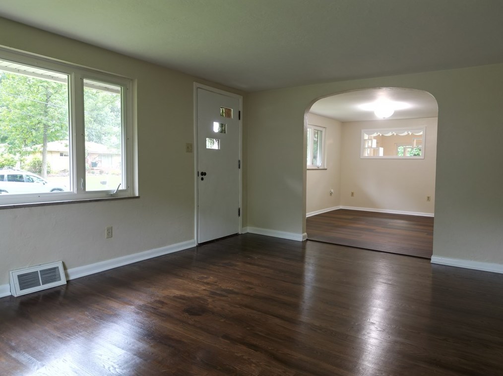 116 Breezewood Dr, Butler PA 16001-8618 exterior