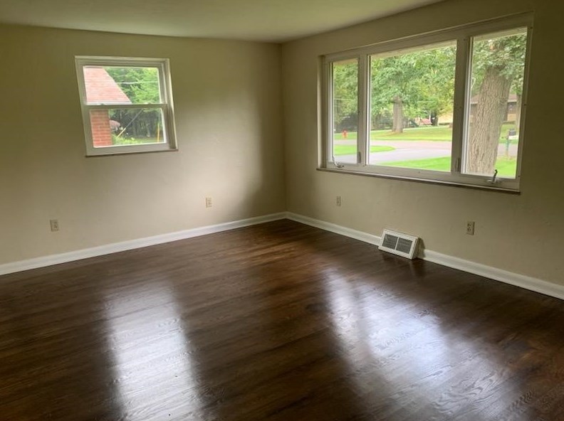 116 Breezewood Dr, Butler PA 16001-8618 exterior