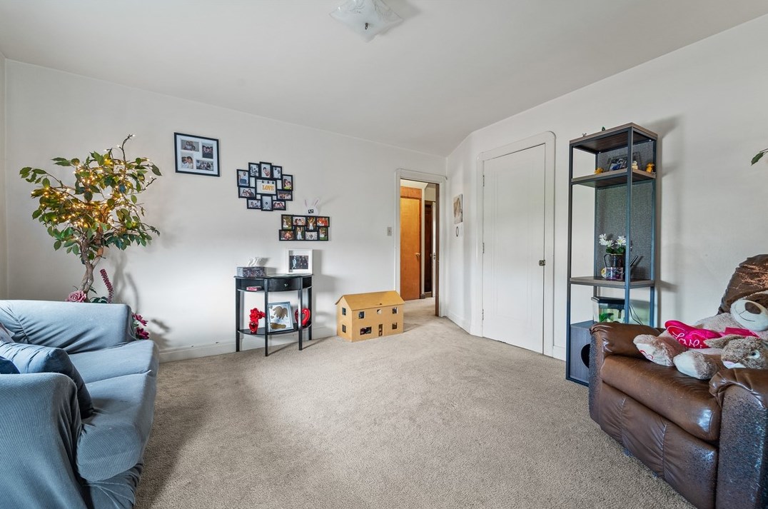 18-24 Wilson Ave, Washington PA exterior