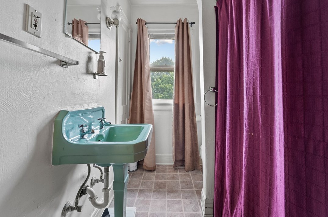 18-24 Wilson Ave, Washington PA exterior