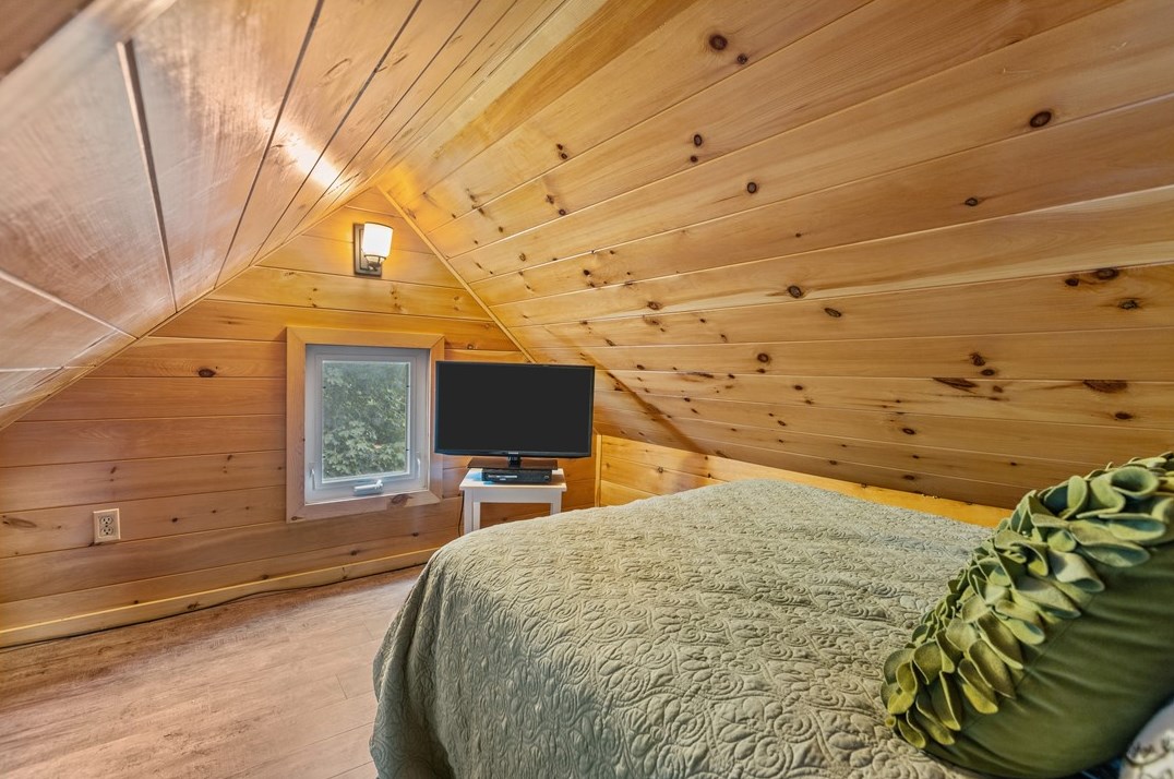 340 Grandview Ave, Zelienople PA  16063-1101 exterior