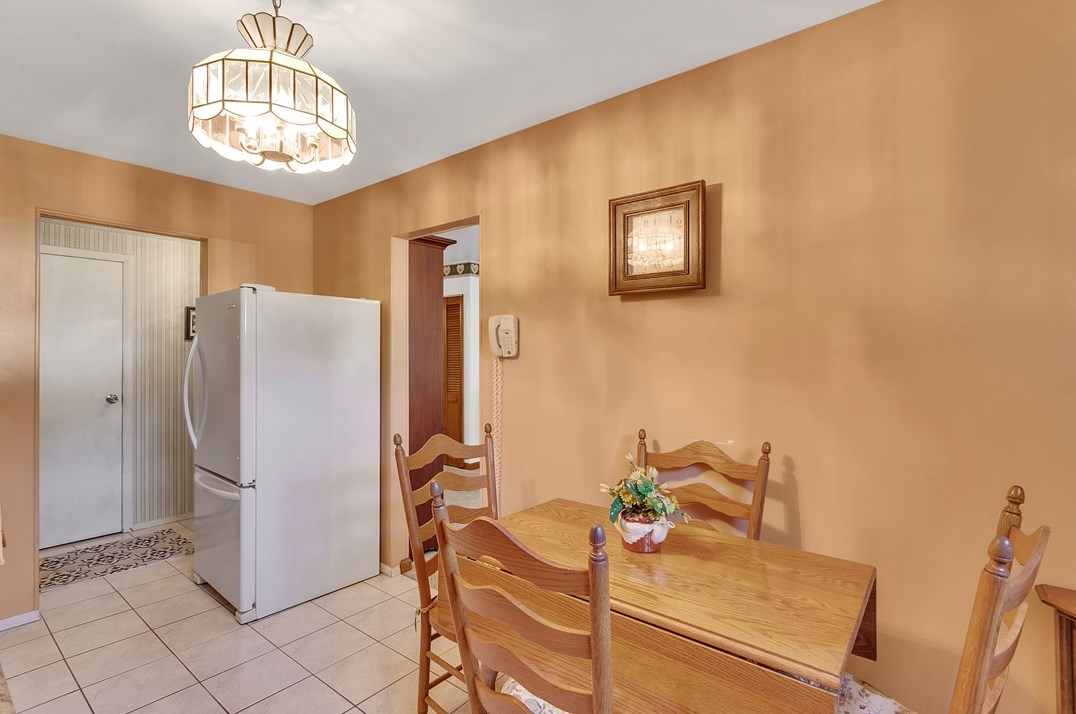 113 Longview Dr, North Huntingdon PA 15642-4720 exterior